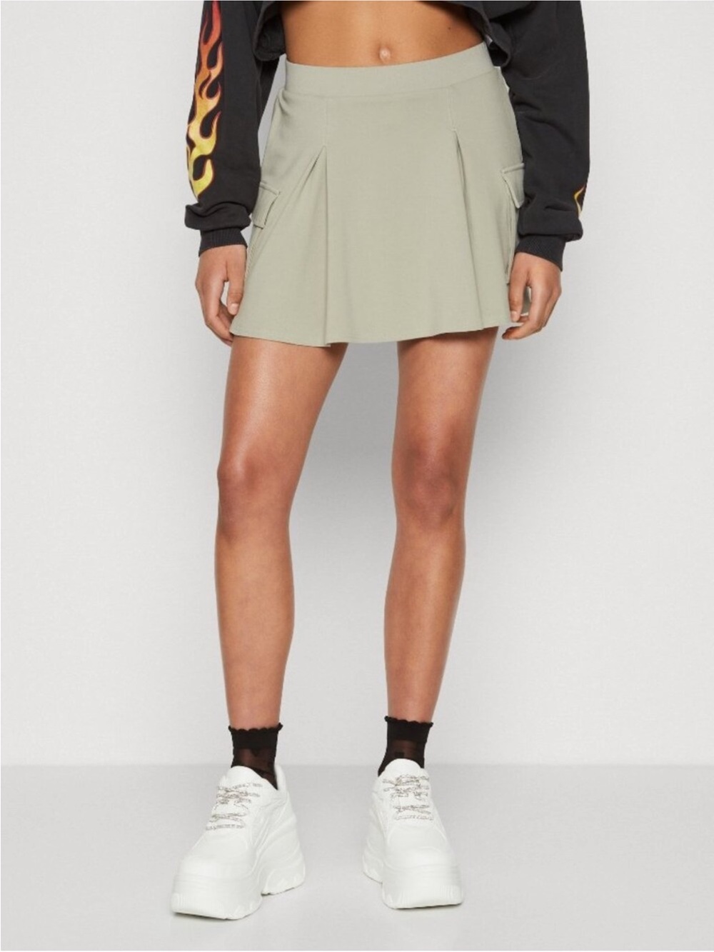 NEW American Eagle Outfitters Cargo Pleated Knit Skort Green/Tan Sz L
